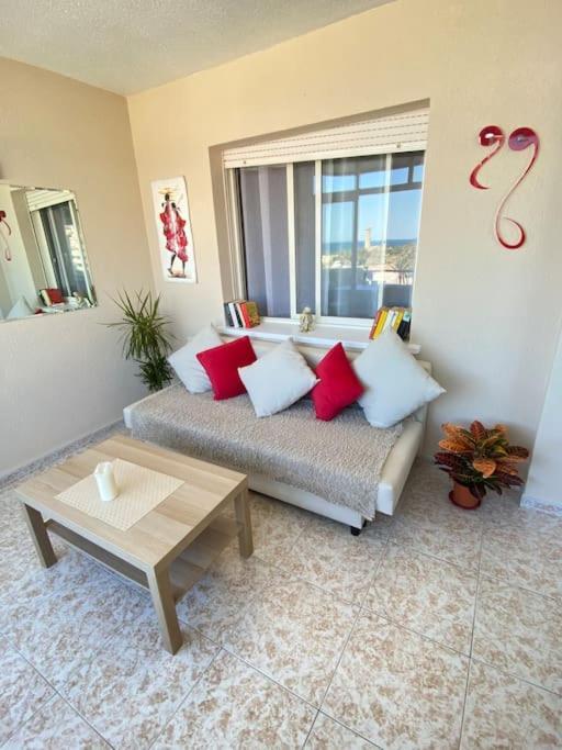 Lovely 1 Bedroom Apartment With Sea Views And Pool Estepona Exterior foto