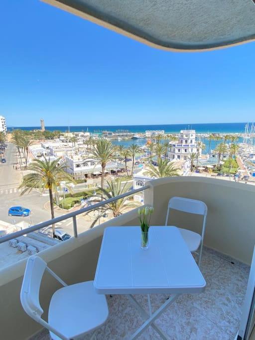 Lovely 1 Bedroom Apartment With Sea Views And Pool Estepona Exterior foto