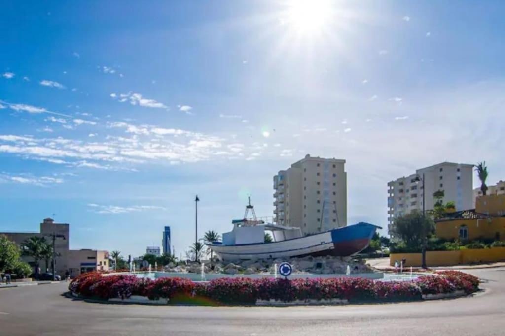 Lovely 1 Bedroom Apartment With Sea Views And Pool Estepona Exterior foto